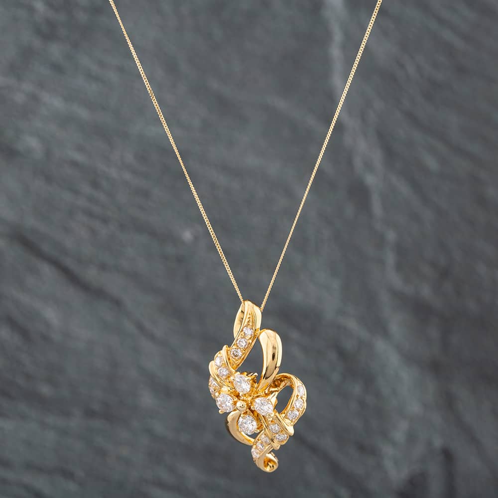 Pre-Owned 18ct Yellow Gold 1.05ct Brilliant Cut Diamond Swirl Pendant & 18 Inch Curb Chain 43141083