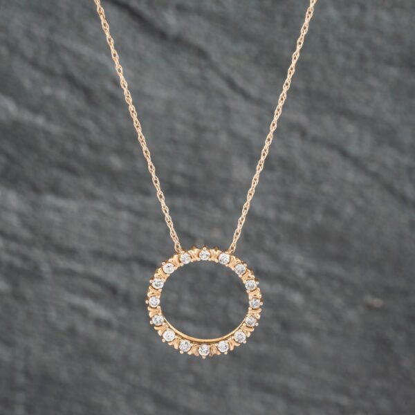 Pre-Owned 9ct Yellow Gold 0.25ct Diamond Open Circle Pendant & 18 Inch Prince Of Wales Chain 43141200