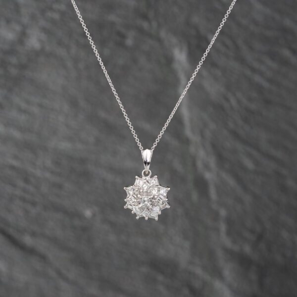 Pre-Owned Platinum 1.00ct Diamond Fancy Pendant & 16 Inch Trace Chain 43141249