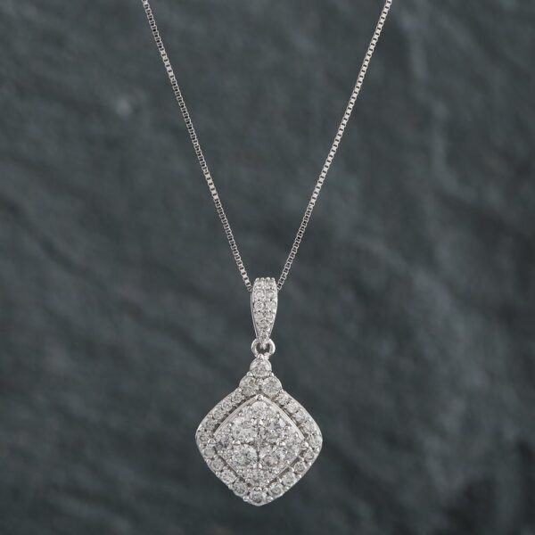 Pre-Owned 9ct White Gold 1.00ct Brilliant Cut Diamond Pendant & 18 Inch Box Chain 4314156