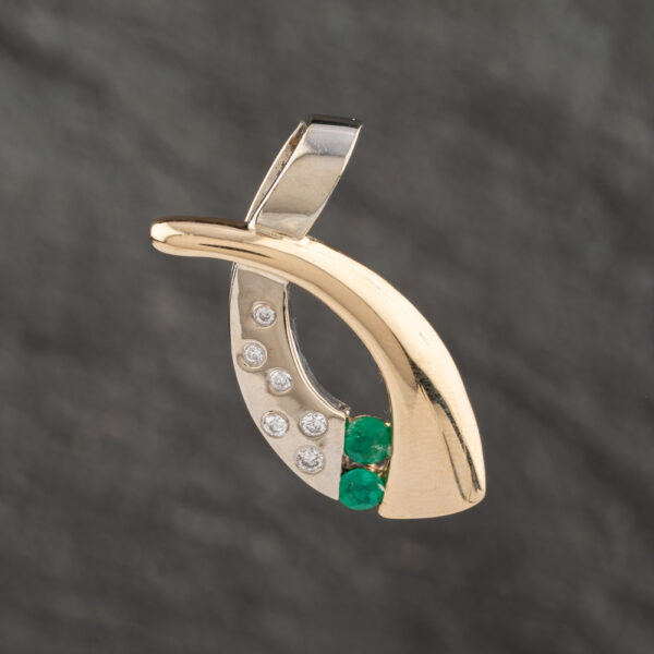 Pre-Owned 14ct Yellow Gold Emerald & Diamond Pendant 4314571