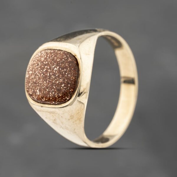 Pre-Owned 9ct Yellow Gold Cushion Shaped Goldstone Signet Ring 43151027