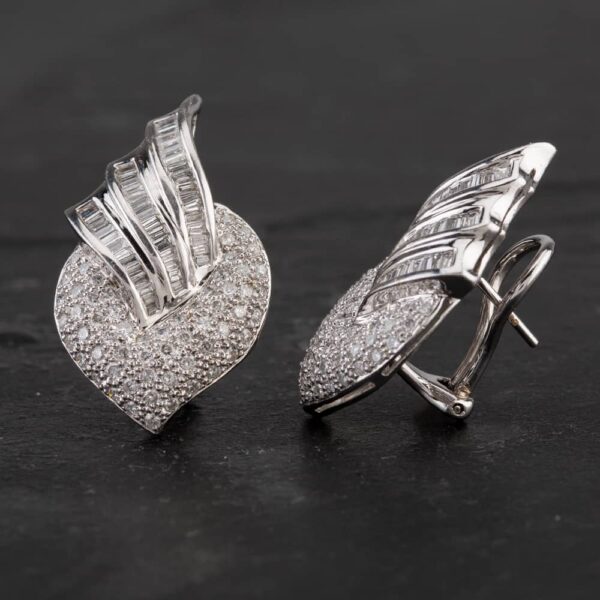 Pre-Owned 14ct White Gold 2.60ct Diamond Stud Earrings 4317055