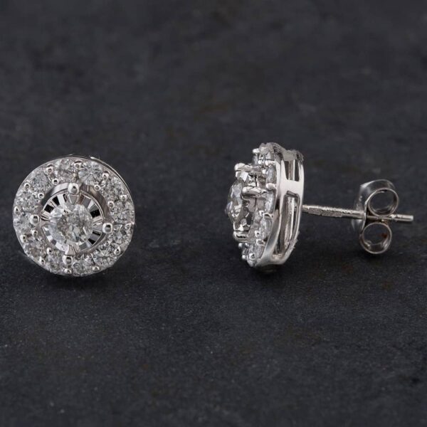 Pre-Owned 9ct White Gold 1.00ct Brilliant Cut Diamond Round Cluster Stud Earrings 4317098