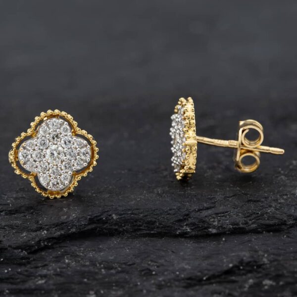 Pre-Owned 18ct Two Colour Gold Brilliant Cut Diamond Cluster Stud Earrings 43171180