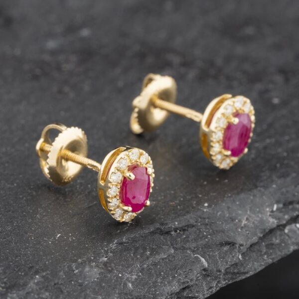 Pre-Owned 14ct Yellow Gold 0.60ct Ruby & 0.25ct Diamond Oval Cluster 7mm Stud Earrings 43171231