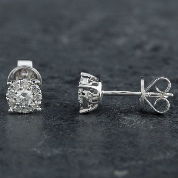 Pre-Owned 14ct White Gold 0.32ct Brilliant Cut Diamond Round Cluster Stud Earrings 4317131