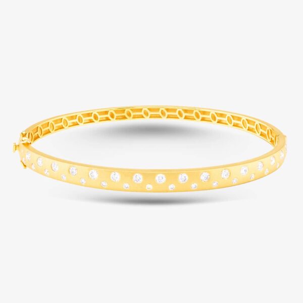 Pre-Owned 14ct Yellow Gold Brilliant Cut Diamond Frosted Finish 19cm Hinged Bangle 43211010