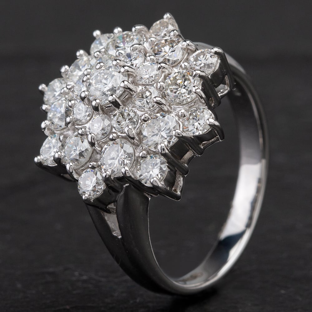 Pre-Owned Platinum Diamond Cluster Ring 4328506
