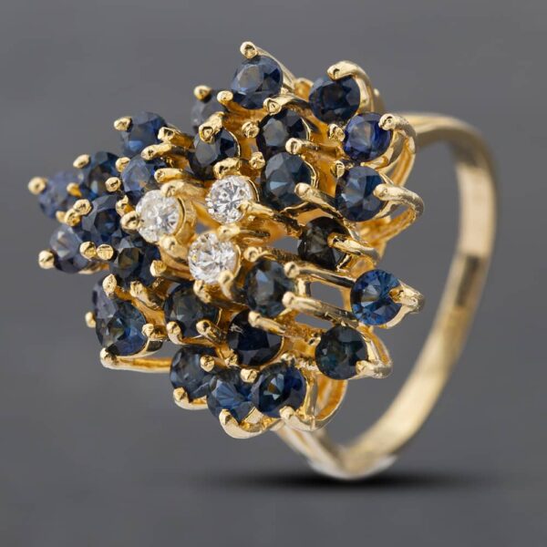 Pre-Owned 9ct Yellow Gold Sapphire & Brilliant Cut Diamond Fancy Heart Shape Cluster Ring 43361097