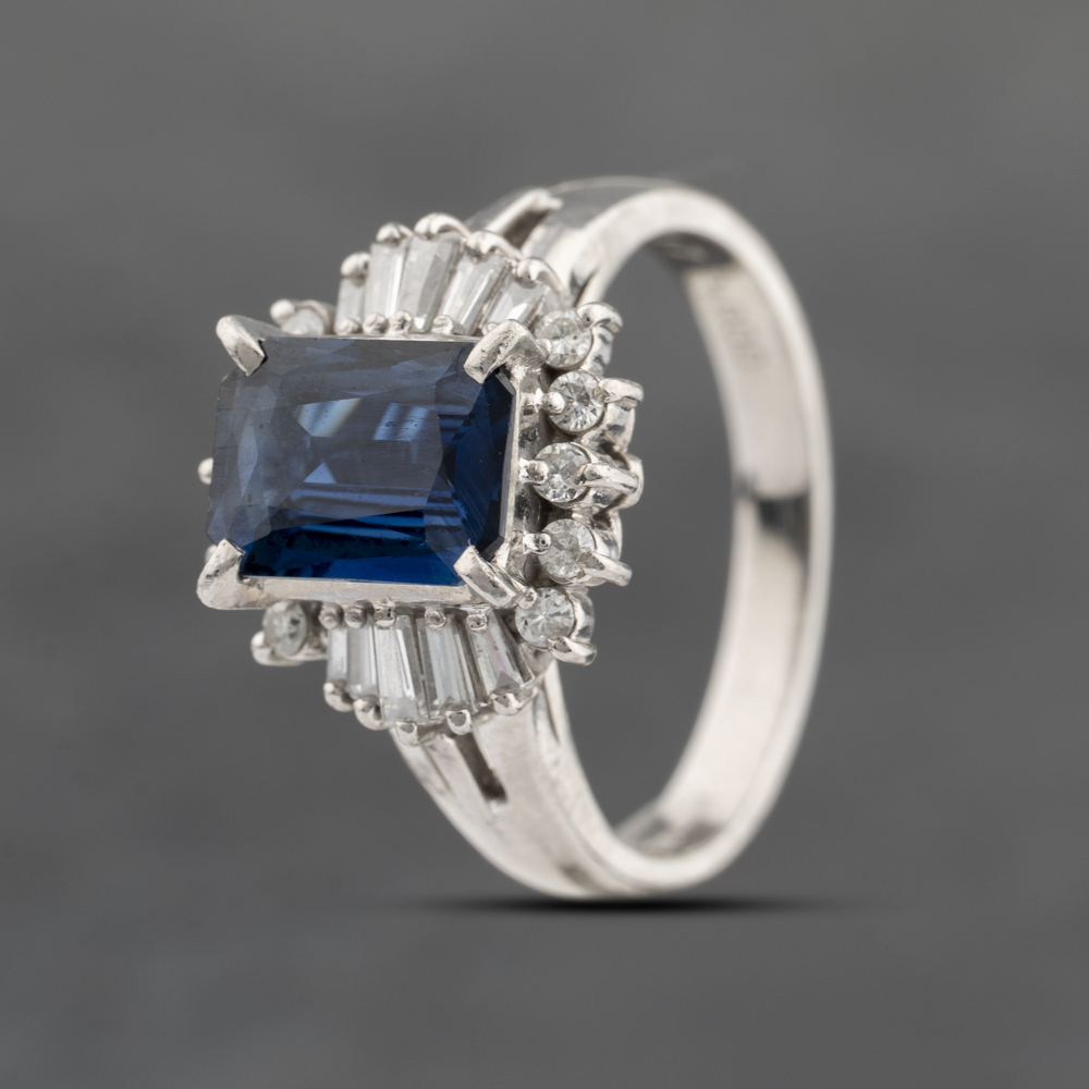 Pre-Owned Platinum 1.47ct Sapphire & 0.35ct Diamond Rectangle Cluster Ring 43361166