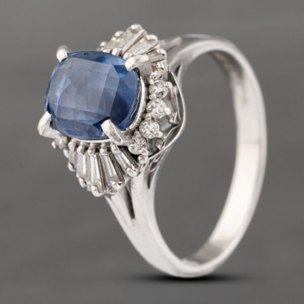 Pre-Owned Platinum 3.00ct Sapphire & 0.53ct Diamond Oval Cluster Ring 43361169