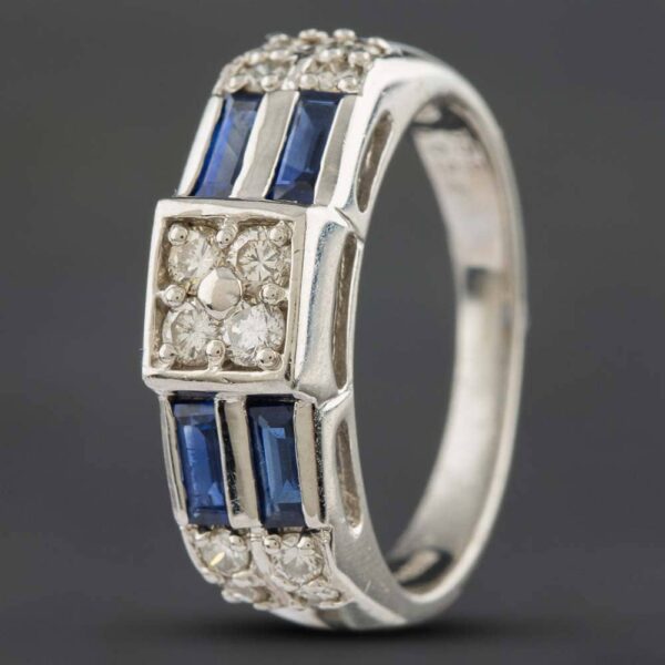 Pre-Owned Platinum 0.63ct Sapphire & 0.34ct Brilliant Cut Diamond Dress Ring 433615770