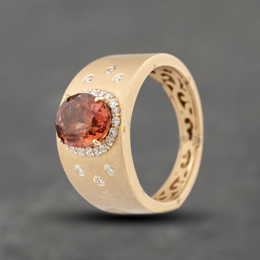 Pre-Owned 9ct Yellow Gold Tourmaline & 0.26ct Diamond Frosted Oval Cluster Ring 43461002