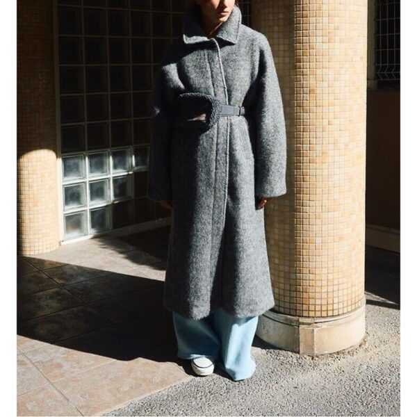 Lulow Long, Loose-Fitting Coat with Shirt Collar