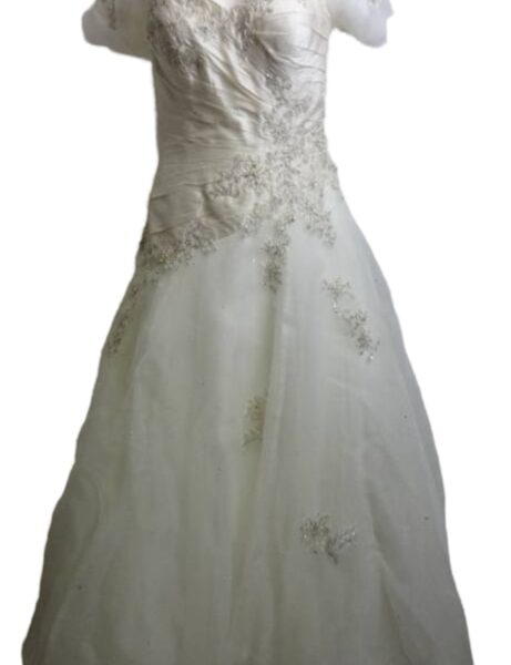 Justin Alexander No. 8535 Wedding Dress  Ivory  Size: 14