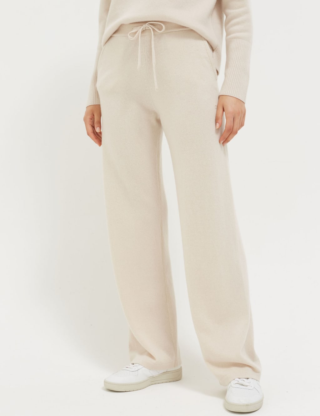 Chinti & Parker Pure Cashmere Wide Leg Joggers Cream