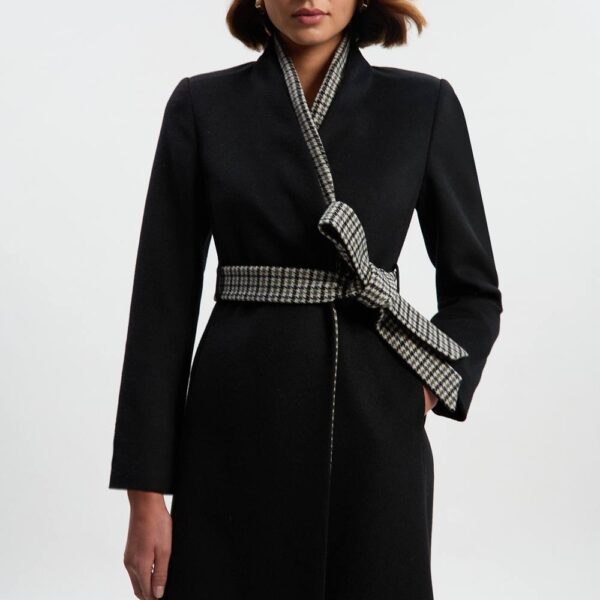 Karen Millen Women's Brushed Wool Houndstooth Mix Belted Wrap Neck Tailored Midi Coat in Black | Size: 6