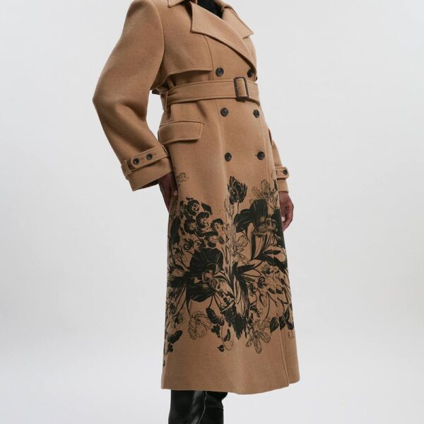 Karen Millen Women's Plus size Wool Placement Print Tailored Double Breasted Belted Midi Coat in Camel | Size: 20