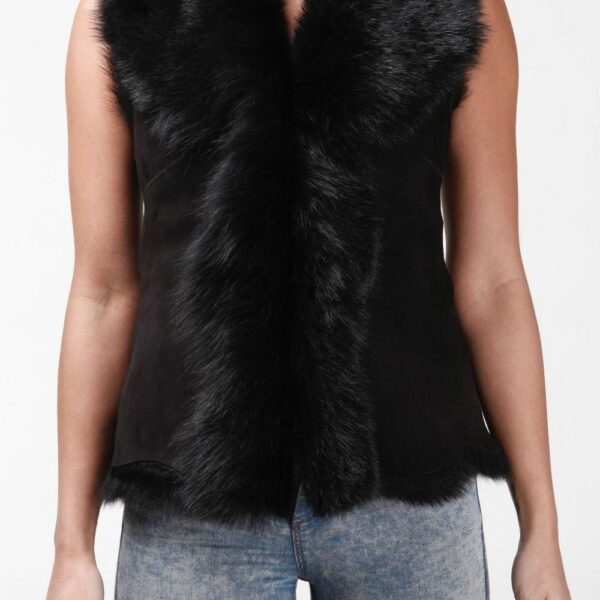 Infinity Leather Women's Toscana Sheepskin Short Gilet-Seaham in Black | Size: 12